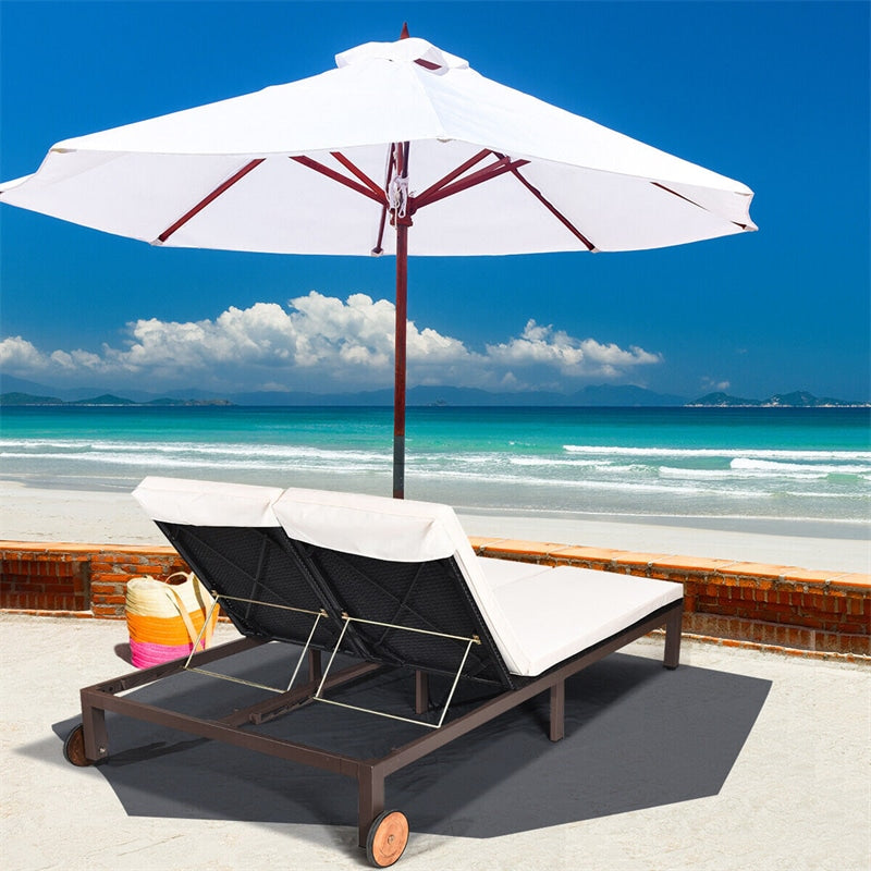 Outdoor Double Chaise Lounge 2-Person Sun Lounger Rattan Wicker Patio Daybed Lounge Chair Adjustable Backrest with Cushions & Wheels