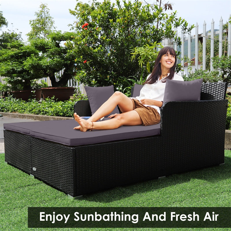 Wicker Outdoor Daybed Patio Rattan Double Chaise Lounge Sun Lounger with Seat Cushions & Pillows